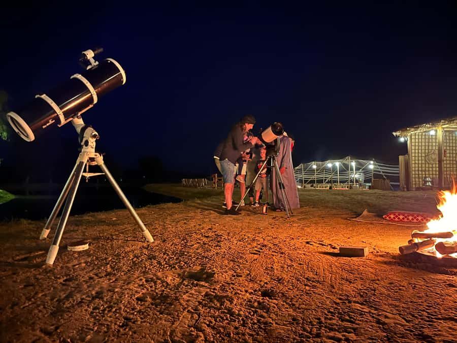 Dubai: Overnight Safari with Luxury Dome Stay & Stargazing - Stargazing with telescopes: Make the night educational