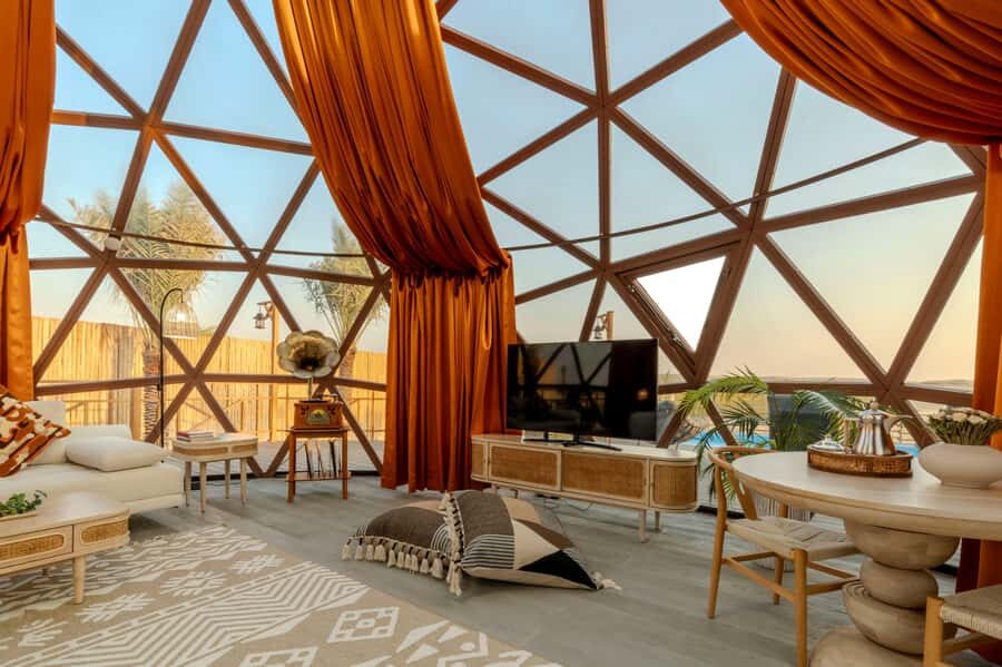 Dubai: Overnight Safari with Luxury Dome Stay & Stargazing - Pickup and timing: The schedule is the point
