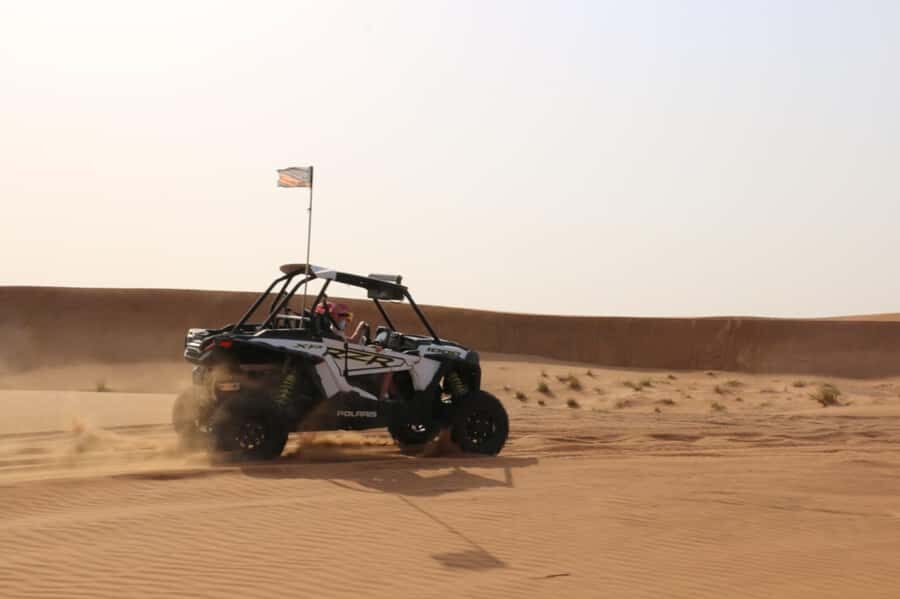 Dubai: Polaris RZR 1000 CC dune buggy - The desert ride: solo driving, automatic gearing, and how the pace works