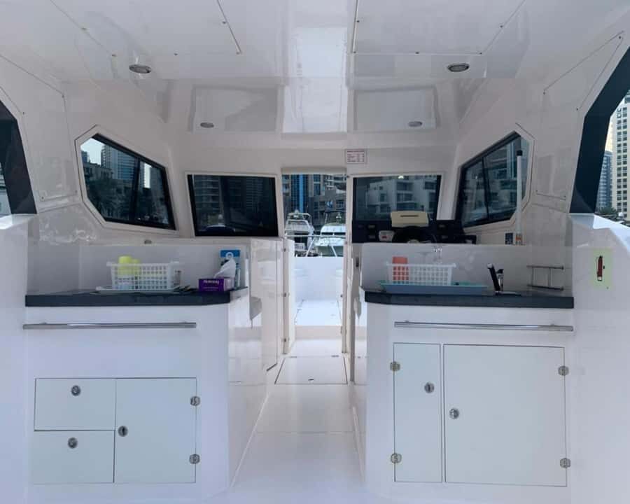 Dubai: Private Boat Cruise from Dubai Marina - Drinks and music: plan your own bar