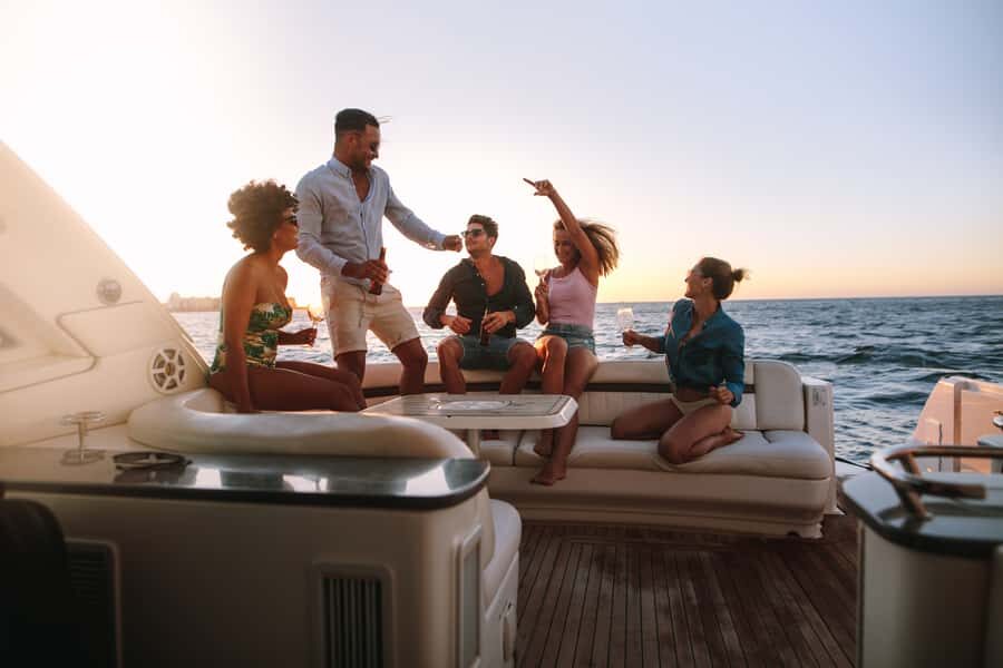 Dubai: Private Boat Cruise from Dubai Marina up to 12 people - Key things to know before you go