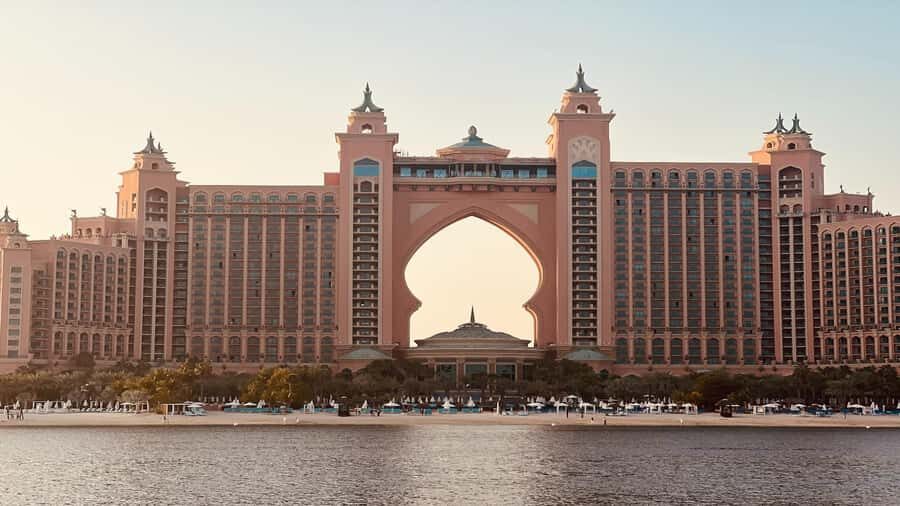 Dubai: Private City Tour with Burj Khalifa Levels 124/125 - Zabeel Palace Photo Stop: A Quick Royal-Edge Moment