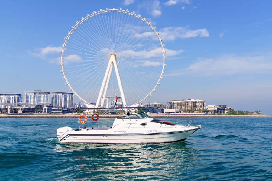 Dubai: Private Coastline Landmarks Mini-Yacht Tour - The Boat Feel: Captain Control + Guide Timing