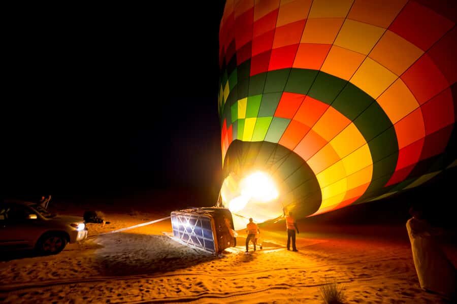 Dubai: Private Hot Air Balloon Tour Over the Dubai Desert - Price and “extras” that justify the cost for a private group