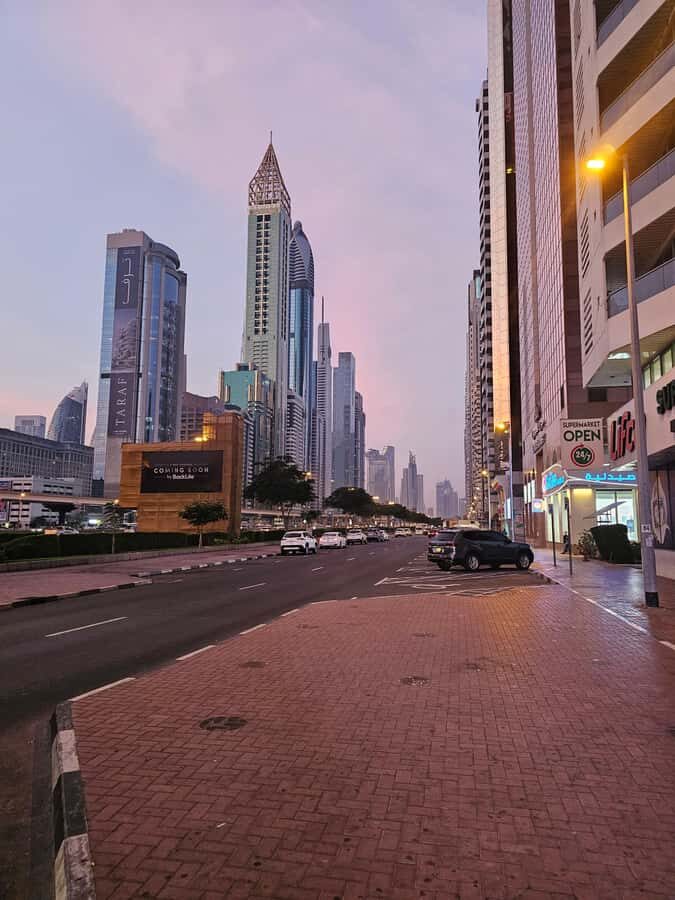 Dubai: Private Layover Tour with Choice of Duration - Burj Al Arab and The Pointe, then Dubai Marina