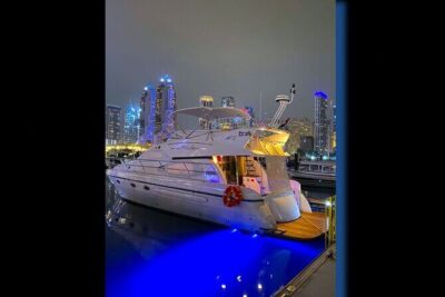 Dubai: Private Luxury Cruise on a Stylish 50ft Yacht - Choose your route: 1-hour Marina loop or 2-hour Burj/Atlantis option