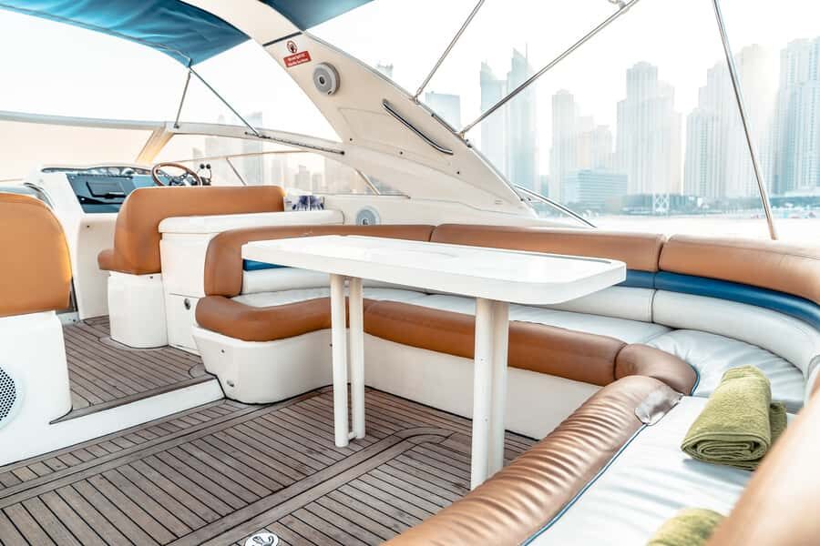 Dubai: Private Luxury Everest Yacht Cruise from Dubai Marina - Why This Yacht Cruise Works So Well for First-Time Dubai Trips