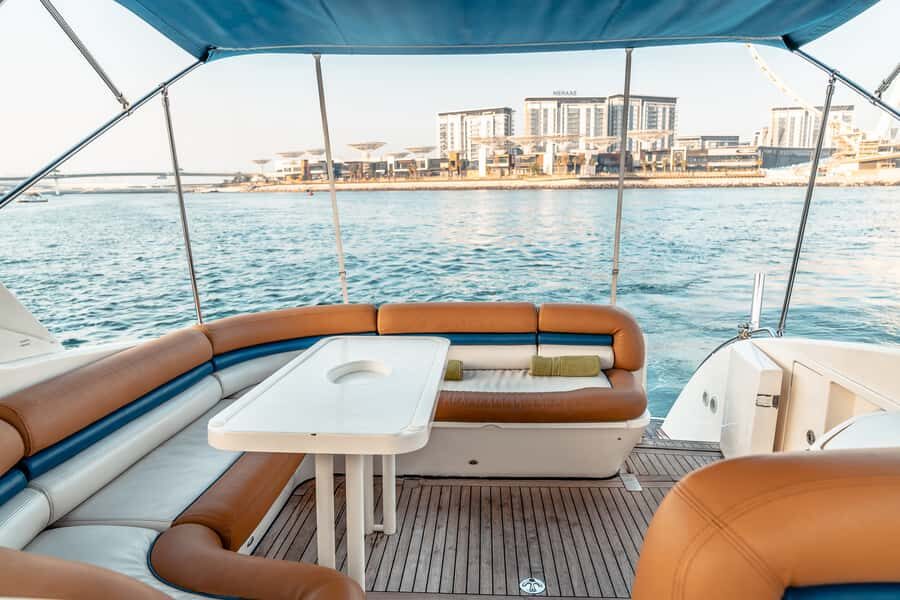 Dubai: Private Luxury Everest Yacht Cruise from Dubai Marina - Music, Food, and Drinks: How to Make It Feel Like Your Trip