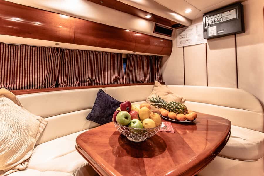 Dubai: Private Luxury Everest Yacht Cruise from Dubai Marina - 1 to 8 Hours: Choosing the Right Length Without Regret