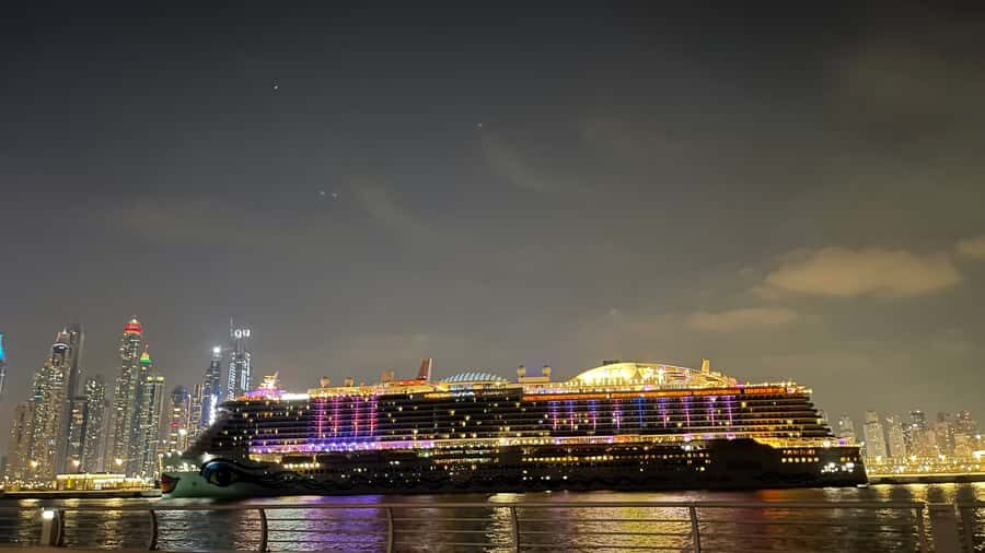 Dubai: Private Luxury Night Boat Tour - JBR at Night: Why Sea-Level Photos Look Better