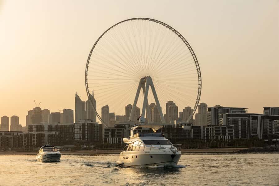 Dubai: Private Luxury Yacht Cruise for up to 20 People - Meet at Everest Yacht Charter: how check-in actually works