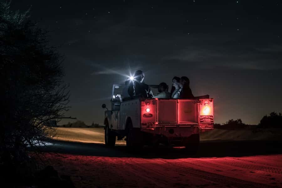 Dubai: Private Night Safari & Astronomy with 3-Course Dinner - The Vintage 1950s Land Rover Ride Through the Conservation Reserve