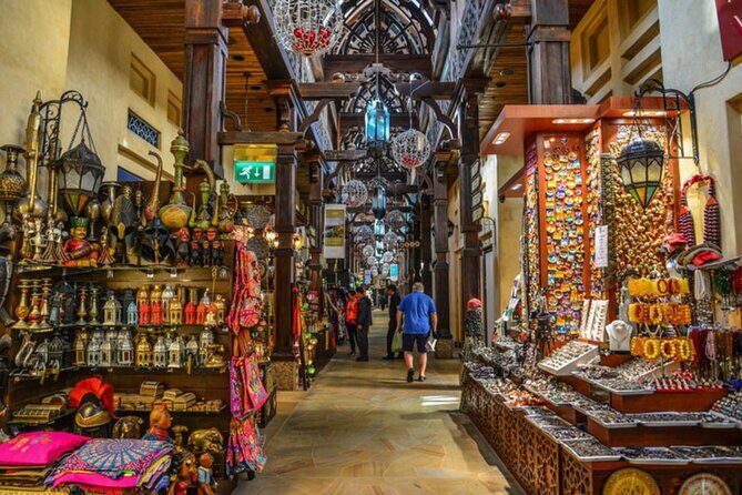Dubai Private Tour to Major Attractions Photo stop for 6-7 hours - The itinerary logic: walk-in options plus photo-heavy drive-bys