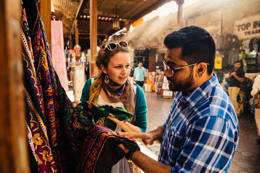 Dubai: Private Tour with Locals – Highlights & Hidden Gems - The local guide effect: stories you can use