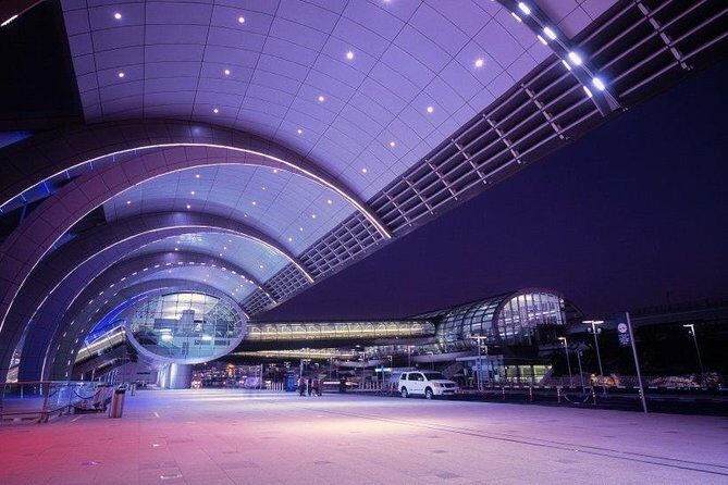 Dubai Private Transfer: Cruise Port to Dubai International Airport - Your chauffeur and vehicle: comfort without the guesswork