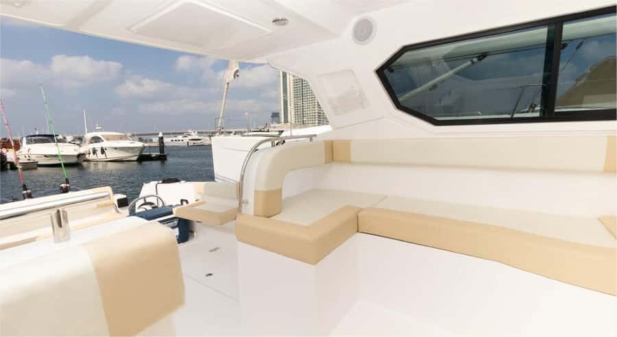 Dubai: Private Yacht Tour 36ft (+1 hr free) offer till Sep15 - Price and Value: $354 Per Group Up to 10