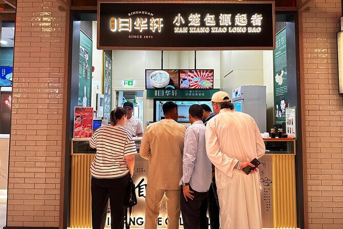 Dubai Secret Food Tours with Access to Burj Khalifa bar - Price and value: why $150 can feel fair here
