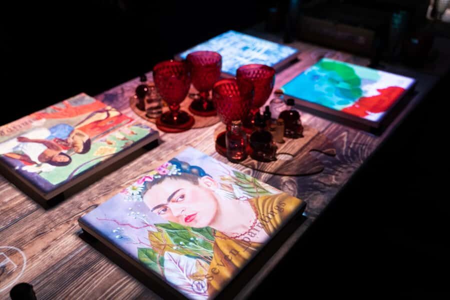 Dubai: Seven Paintings Immersive Dining Show Tickets - The setting: Sofitel Dubai Downtown is the whole stage