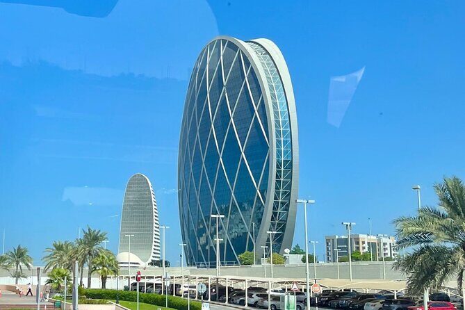 Dubai Shared Tour Experience for 6 Days - Miracle Garden and Global Village: color and world culture in two blocks