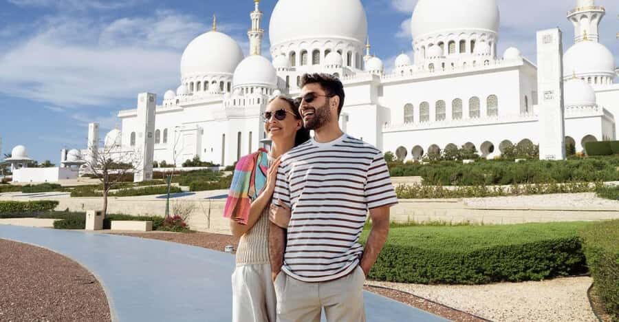 Dubai: Sheikh Zayed Mosque & SeaWorld Entry w/ Transfer - Key things to know before you go