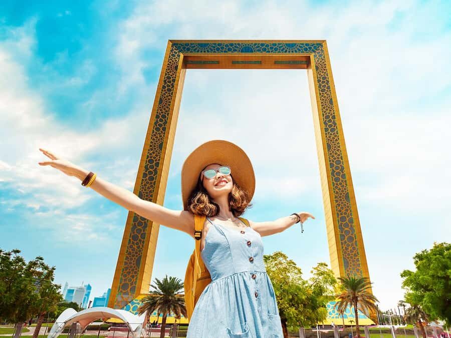 Dubai: Signature Old Town, Heritage Souks & Traditional Abra - Dubai Frame photo stop: the quick way to connect past and future