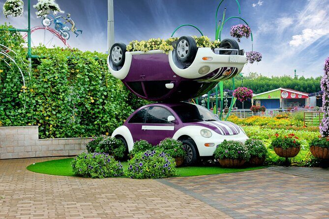 Dubai: Skip-The-Line Ticket to Dubai Miracle Garden - Small Pitfalls to Know: Vendors and Entry Friction