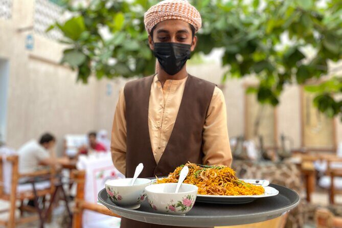 Dubai Souks, Food & Culture Walking Tour - Spice Souk Stop 1: Sweet Milky Tea and “Back Alley” Snacks