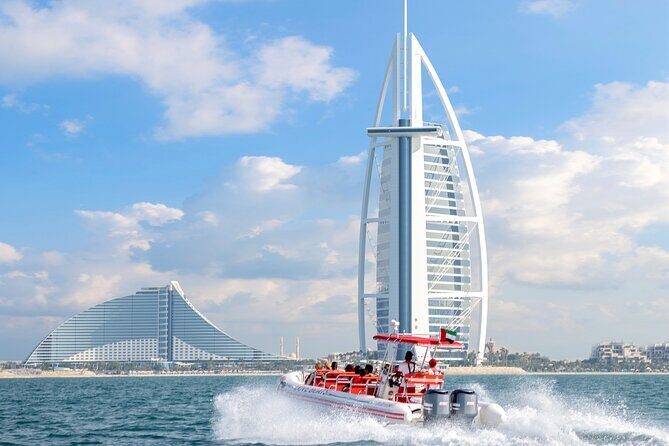 Dubai Speedboat Tour: JBR Skyline, Atlantis, Burj AlArab Optional - The Atlantis photo moment: Getting great shots without turning it into work