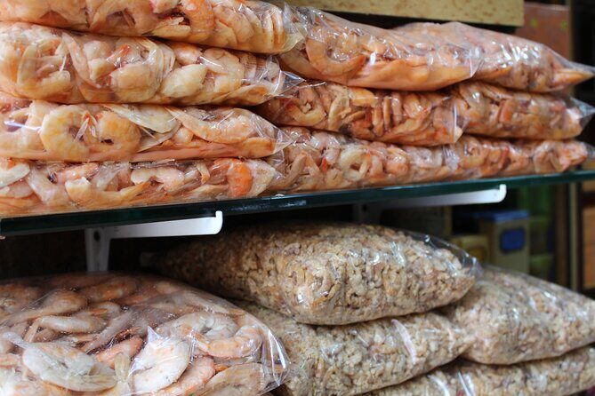 Dubai Street Food Tour - Bur Dubai side stop and Dahi Puri: a snack that’s more than crunchy