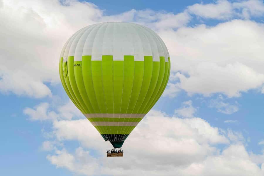 Dubai: Sunrise Hot Air Balloon Ride with Transfers - Margham Desert at Sunrise: Why This Time Window Matters