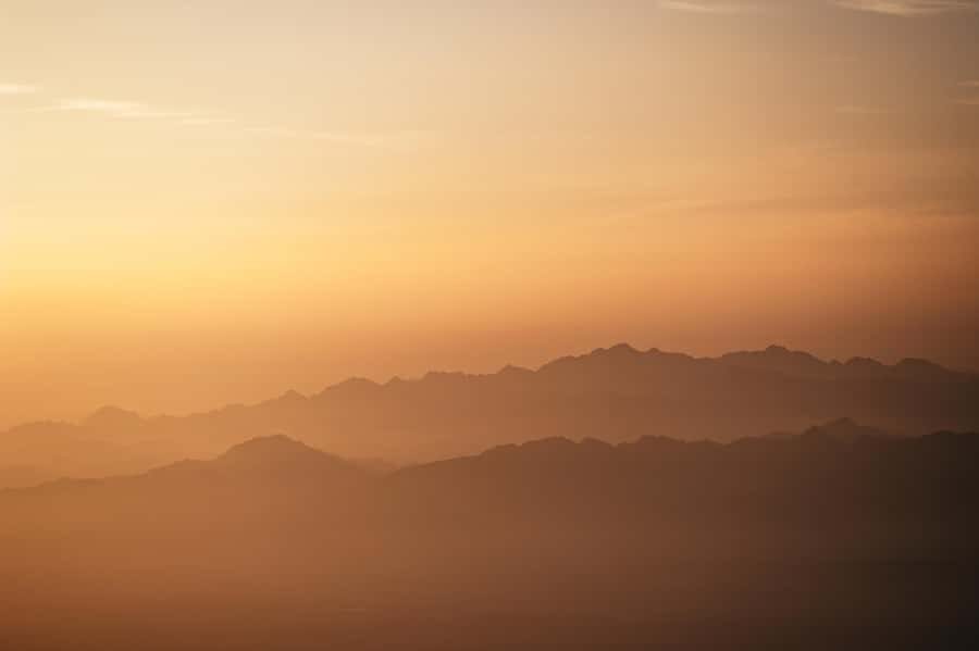 Dubai: Sunrise Hot Air Balloon Tour Over the Desert - The Flight Itself: Lift-Off, Sunrise Light, and Wildlife from Above