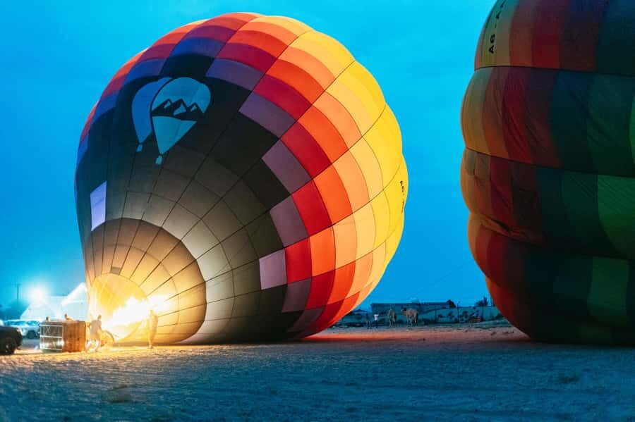 Dubai: Sunrise Hot Air Balloon Tour Over the Desert - What to Bring (and What to Skip) for a Smooth Ride