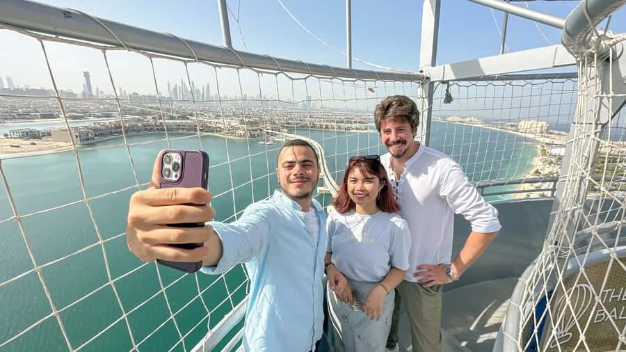 Dubai: The Dubai Balloon at Atlantis - Before You Float: Safety Briefing, Wristband, and Lounge Time