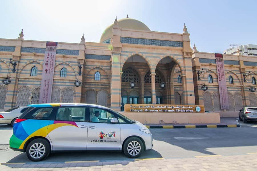 Dubai: The Pearl Of The Gulf - Half Day Sharjah City Tour - Arts & crafts stops and Iranian Market: buying without wasting time