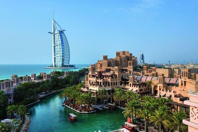 Dubai Top 5 - Dubai Marina by boat: the 30-minute cruise you’ll remember