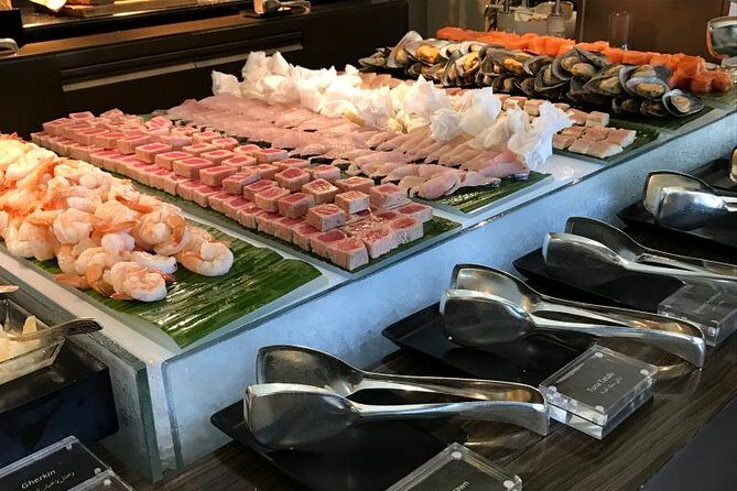 Dubai Top Five Attraction Tour Tickets & Armani Buffet Dinner - Dubai Mall: the quick-hit shopping break (and why it’s only one hour)