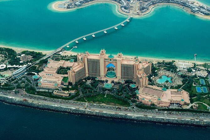 Dubai Tour Including Entrance to Burj Khalifa 124th Floor from Abu Dhabi - Palm Islands and the Burj Al Arab Photo Moment (Fast, But Iconic)
