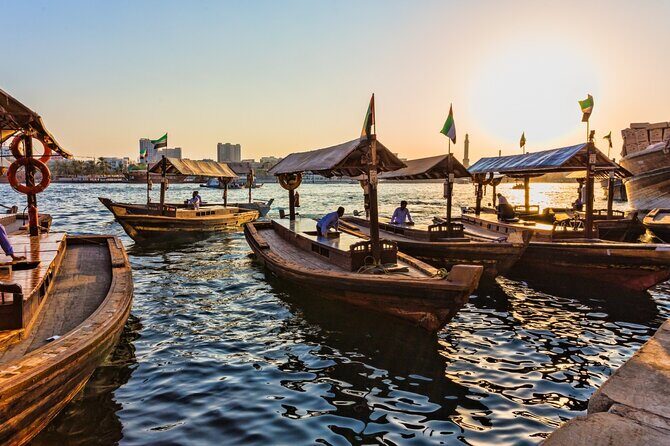 Dubai Traditional City Tour from Dubai with Abra Ride - Stop One: Jumeirah Public Beach for a Quick Sea-Breeze Reset