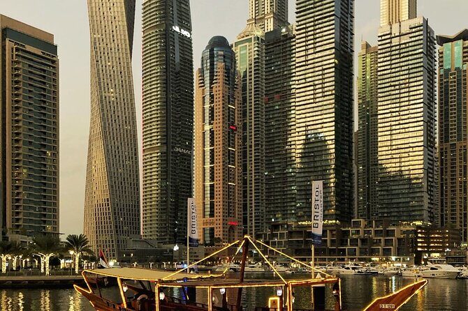 Dubai trip like a local - Online Guide - One hour of local help built around the Dubai Fountain