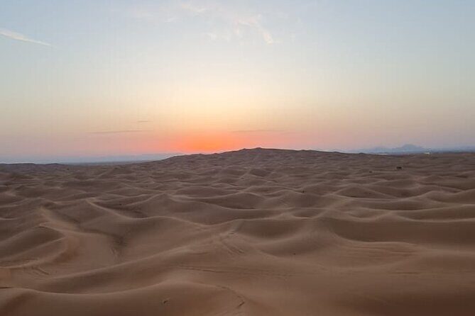 Dubai: Unique SUNRISE 4WD Red Dunes Safari - Water Included: A Small Detail That Helps a Lot