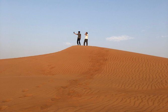 Dubai: Unique SUNSET 4WD Red Dunes Safari - Lahbab and Sunset Timing: Why This Schedule Works