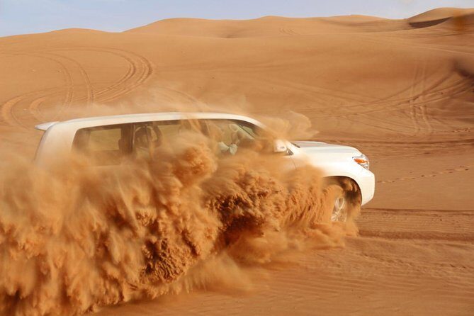 Dubai: Unique SUNSET 4WD Red Dunes Safari - What to Wear and Bring (So You Actually Enjoy It)