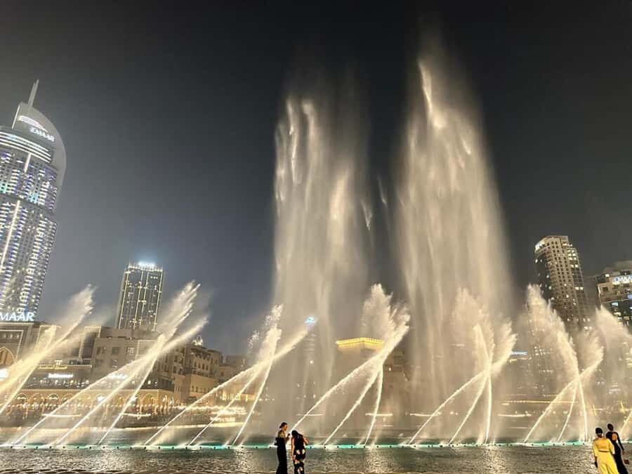 Dubai: VIP Private City Tour with Burj Khalifa Entry Tickets - Palm Jumeirah: photos, parks, and a sunset-friendly pace