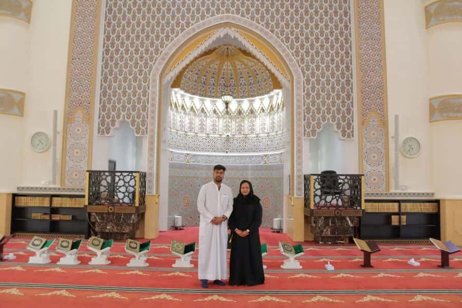 Dubai: VIP Private City Tour with Burj Khalifa Entry Tickets - Al Farooq Omar Bin Al Khattab Mosque: a calm break you’ll remember