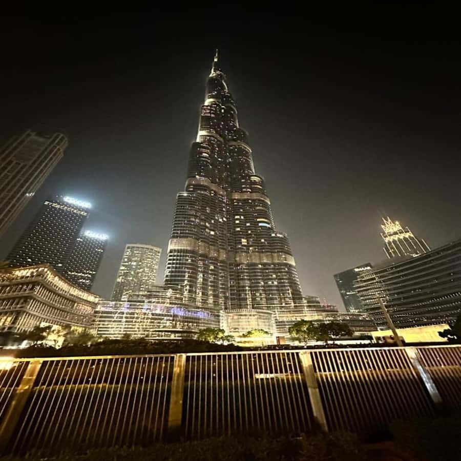 Dubai: VIP Private City Tour with Burj Khalifa Entry Tickets - Hotel pickup, private car comfort, and how you’ll pace the day