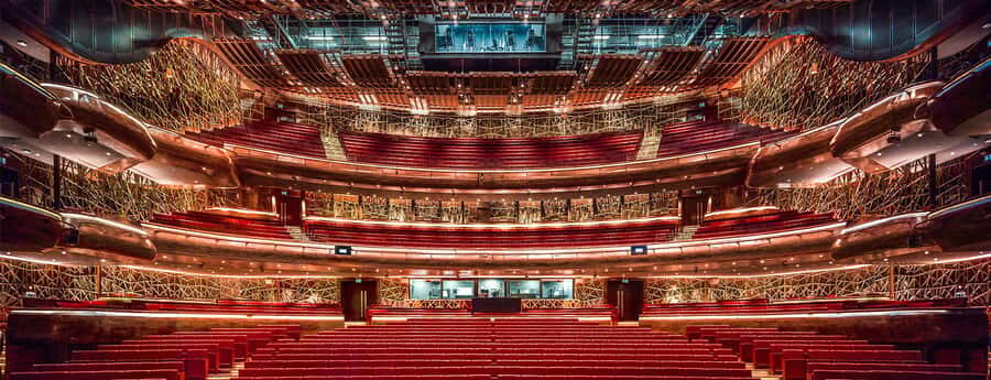 Dubai: Walking, Architecture and History Tour of Dubai Opera - Dubai Opera’s design, explained in walking pace
