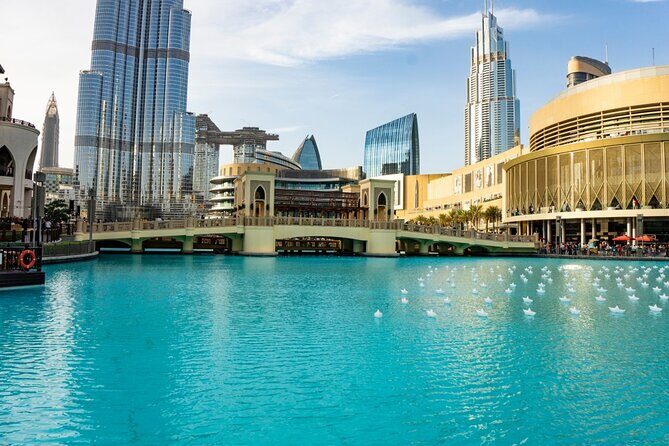 Dubai Water Fountain Show And Lake Ride in Dubai With Transfer - What’s included, and what isn’t (so you don’t get surprised)