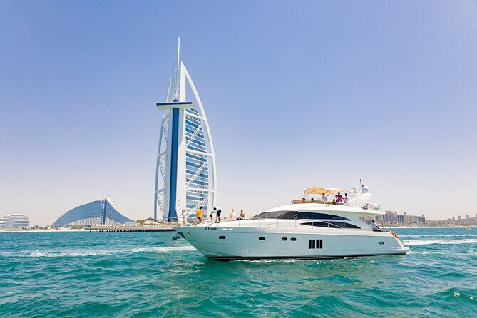 Dubai Waves & Dunes: Luxury Yacht Cruise with Red Dunes Safari - 45 minutes of dune bashing: what it feels like and how to enjoy it