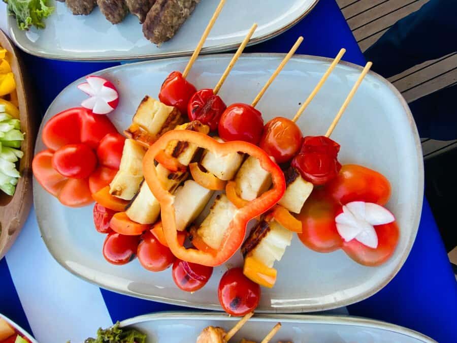 Dubai: Yacht Cruise with Swimming, Snorkeling and BBQ Lunch - Price and value: is $87 per person a good deal?