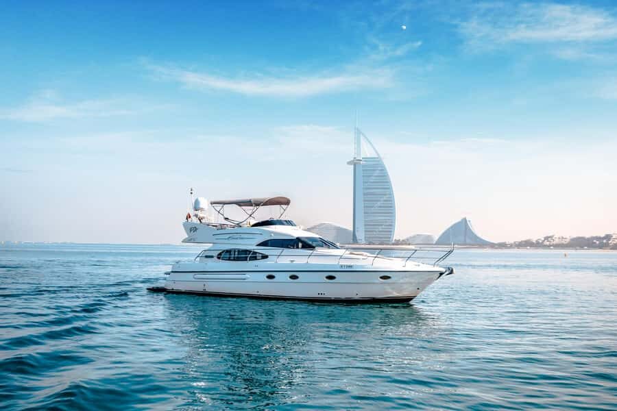 Dubai Yacht Tour - Boat Trip upto 12 guests Private event - Why this private yacht trip works in Dubai (and not just because it looks good)
